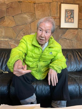 ▲1970年にフィールズ賞を受賞した広中平祐・元ハーバード大学数学科教授。2024年1月に東京原宿の自宅でインタビューに応じてくれた。／成好哲（ソン・ホチョル）東京支局長