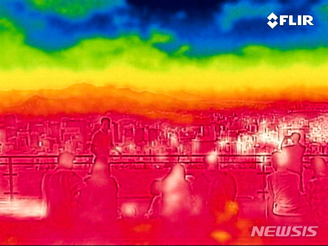 「オゾン注意報」が発令されたソウル