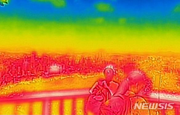 「オゾン注意報」が発令されたソウル