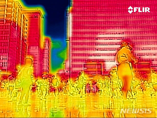 「オゾン注意報」が発令されたソウル