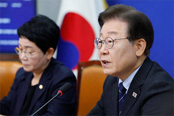 ▲ソウル汝矣島の国会で開催された韓国野党・共に民主党の最高委員会の冒頭で発言する同党の李在明（イ・ジェミョン）代表。10日午前撮影。／ニュース1