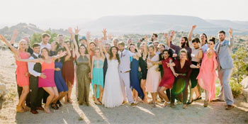 誰かのお葬式ですか？　韓国の結婚式、最近のドレスコードは「とにかく黒」