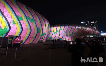 「ソウルライトDDP2024冬」開幕