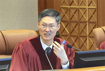 ▲文炯培（ムン・ヒョンベ）憲法裁判所所長権限代行。写真提供＝憲法裁判所