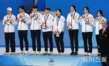 冬季アジア大会ショートトラック混合リレー、韓国が金メダル