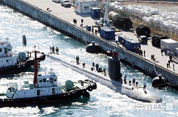 米原潜「アレクサンドリア」、釜山初入港