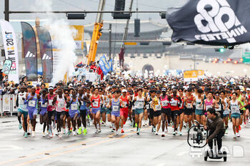 都会を駆け抜ける「2025ソウルマラソン」