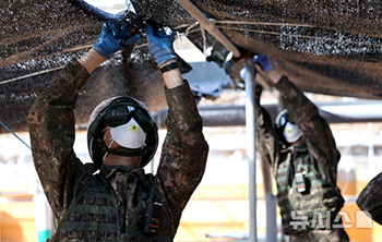 韓国陸軍第50師団　養殖場で復旧作業　／慶尚北道