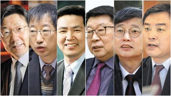 ▲（左から）金善択・高麗大学教授、韓尚熙・建国大学名誉教授、方勝柱・漢陽大学教授、李仁皓・中央大学教授、張永洙・高麗大学教授、チ・ソンウ成均館大学教授