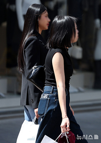 昼間の最高気温24度、半袖がぴったりの天気