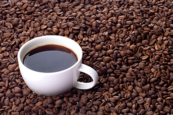 コーヒーを飲むとトイレに駆け込む理由…「腸が健康になっている最中？」