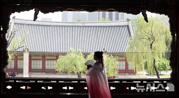 景福宮慶会楼の特別観覧始まる