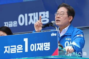 釜山・西面を訪れた李在明・大統領選候補