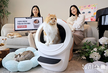 「Litter-Robot4」、ネコのトイレを自動で掃除します