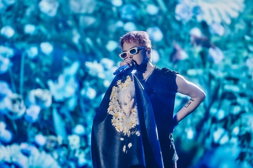 Ｇ－ＤＲＡＧＯＮの大阪公演　２日間で８万人動員