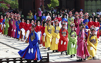 景福宮の勤政殿で行われた世宗朝会礼宴　／ソウル