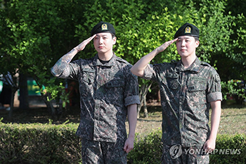 ＢＴＳジミンとジョングクが兵役終え除隊　「待ってくださり感謝」