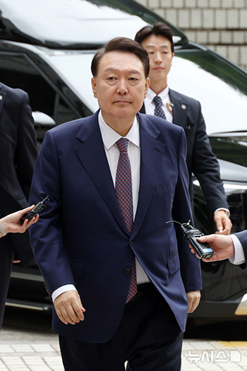 ▲写真＝写真共同取材団