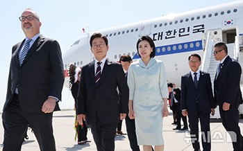 李在明大統領、G7サミット開催されるカナダに到着