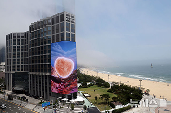 超大型メディア電光掲示板を初公開＝釜山・海雲台