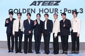 ＡＴＥＥＺのミニアルバム　ビルボード初登場２位