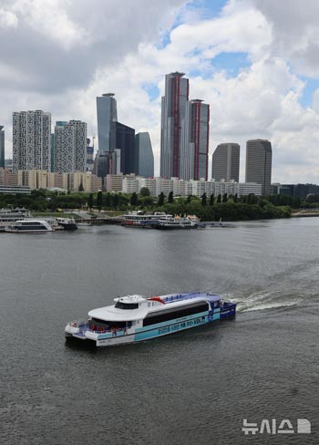 漢江バス、きょうから体験運航スタート