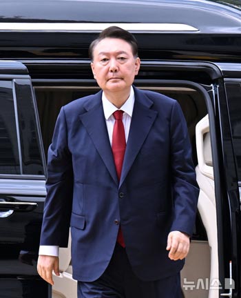 ▲写真＝写真共同取材団