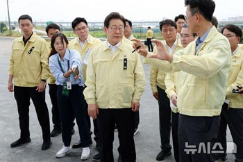 「五松地下車道惨事」から間もなく2周年…現場を訪れた李在明大統領