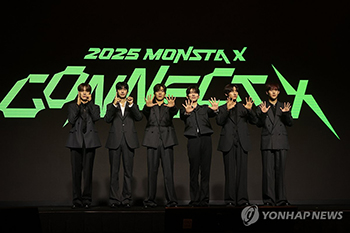 ＭＯＮＳＴＡ　Ｘのデビュー１０周年記念公演　きょうスタート