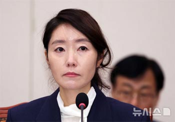 相次ぐパワハラ発覚　共に民主・姜仙祐議員が入閣を辞退「心を痛めた国民に謝罪」