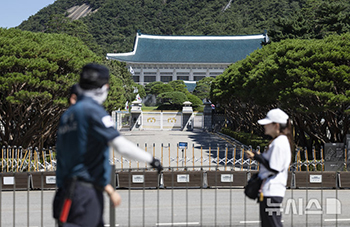 来月から青瓦台の一般公開を中断　／ソウル