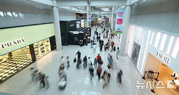 賃貸料をめぐって対立する仁川空港公社と免税店