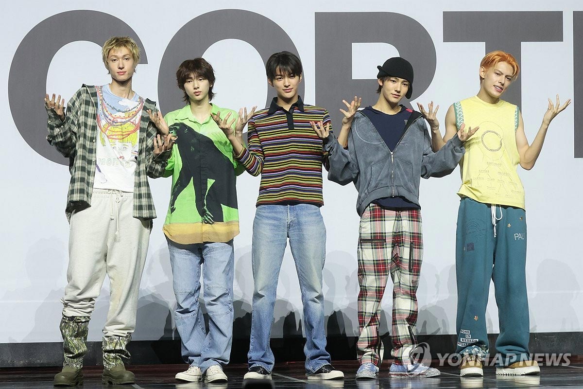 男性グループ「ＣＯＲＴＩＳ」　ＢＴＳ事務所からデビュー