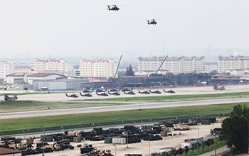 ▲世界の米陸軍基地で最大規模とされる京畿道平沢市のキャンプ・ハンフリース。26日撮影。／聯合ニュース