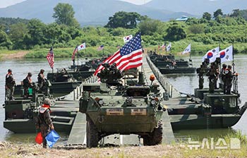 韓米連合渡河訓練