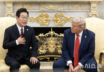 トランプ大統領「韓国は何か試みようとしたものの合意守った」　韓米首脳会談で貿易交渉妥結