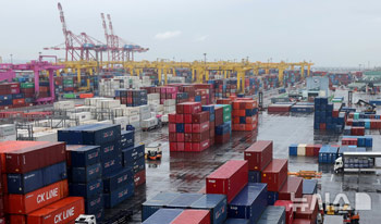 7月の経常収支は過去最多の黒字、27カ月連続黒字