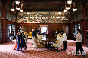 朝鮮時代の王の執務室　昌徳宮「熙政堂」内部公開　／ソウル