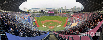 伝統の「高延戦」で熱気ある応援合戦