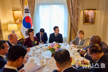 李在明大統領、米国連邦議会の議員団と接見