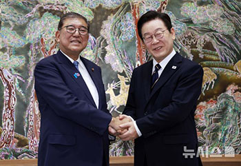 ▲李在明（イ・ジェミョン）大統領と日本の石破茂首相（左）／NEWSIS