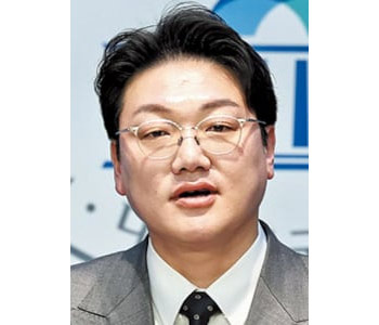 ▲薛周完弁護士