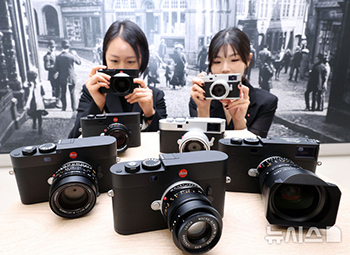 「ライカMコネクトで『ライカM EV1』を体験してみてね！」