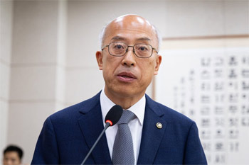 ▲曺源徹・法制処長／写真＝ニュース1