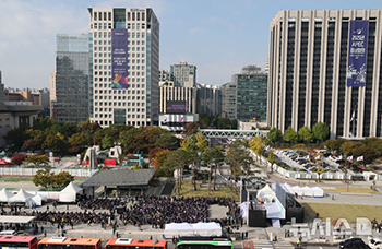 光化門広場で開かれた梨泰院惨事3周忌記憶式典