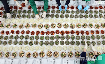 「健康常備菜分かち合い」のための心を込めた準備