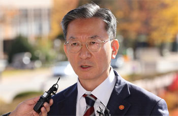 ▲鄭成湖法相／写真＝ニュース1
