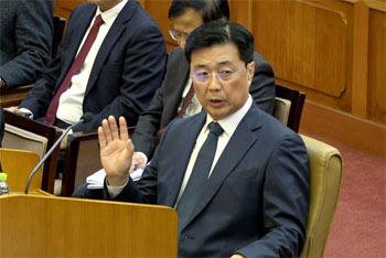 ▲写真＝洪壮源氏