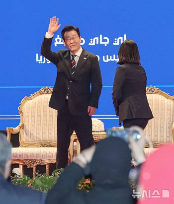 カイロ大学を訪れた李在明大統領　／エジプト