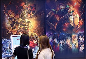 ▲日本のアニメーション映画『劇場版「鬼滅の刃」無限城編 第一章 猗窩座再来』（以下、『鬼滅の刃』）が2025年の韓国公開作品の中で興行1位、全世界興行収入でも日本映画で1位になった。写真＝news 1